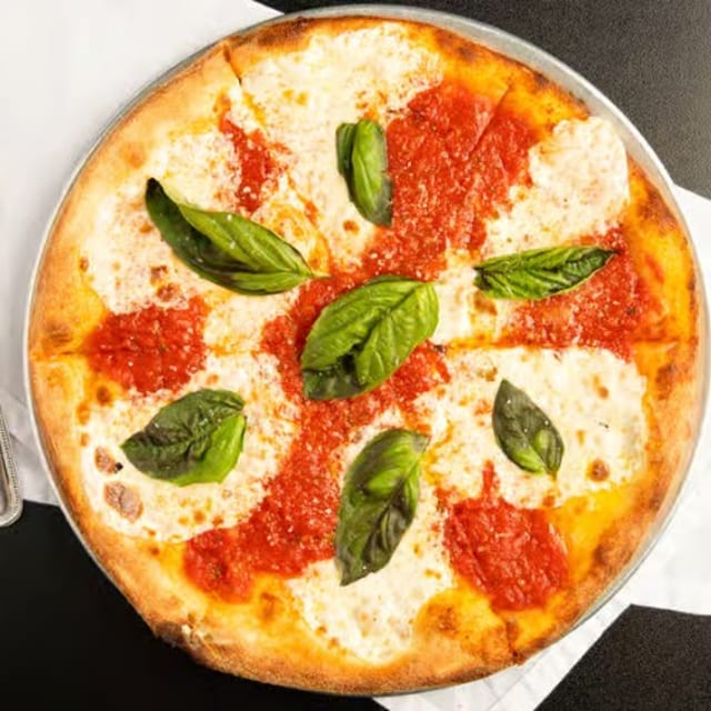The Old World Pizza (House Margherita).